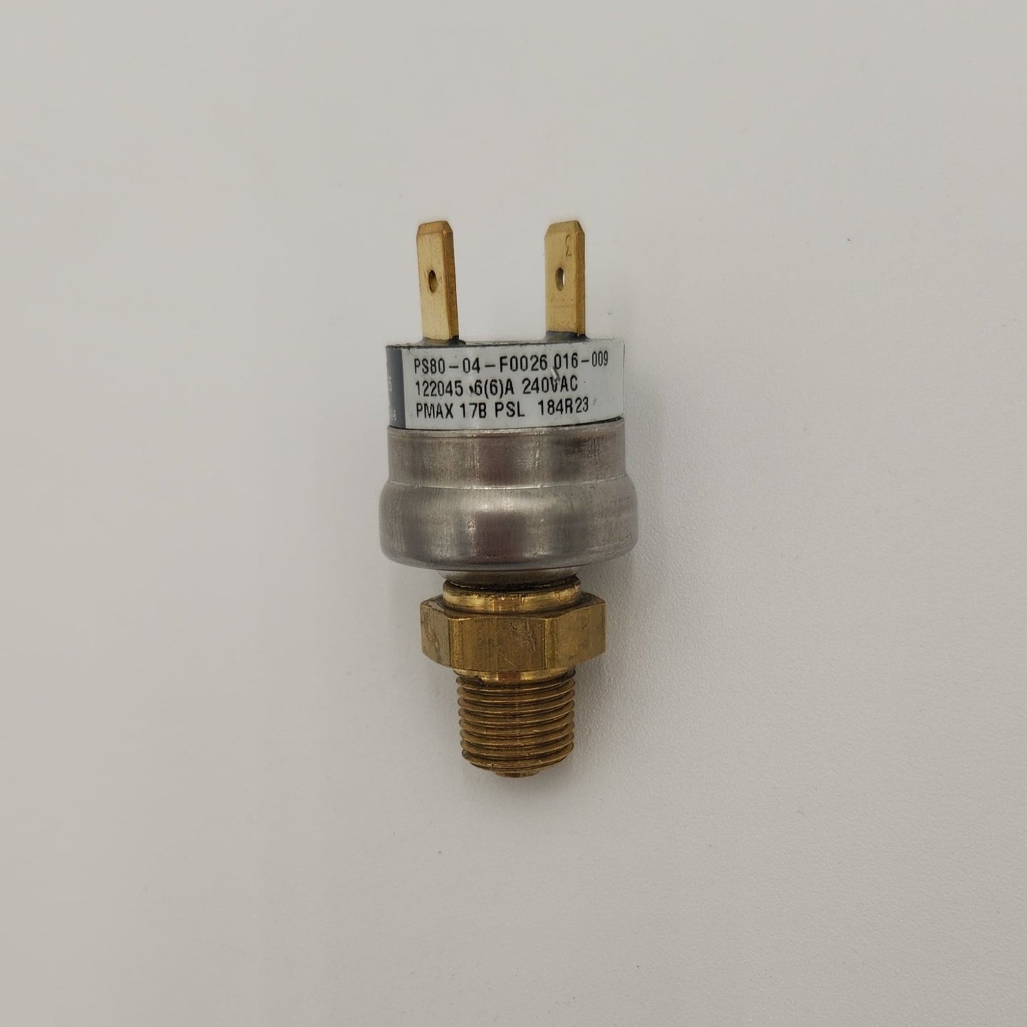 RA19672 Oil Drain 1/8 NPTF Male Switch